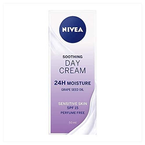 Nivea Daily Essentials Sensitive Face Day Cream SPF 15, 50 ml